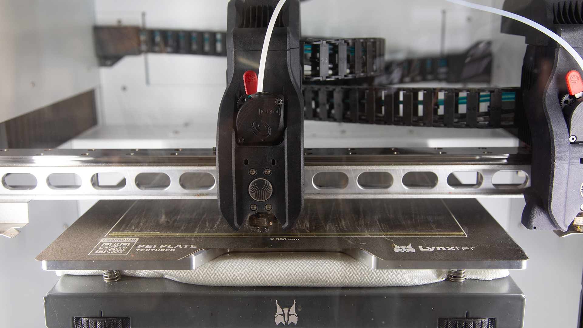 3D printing of PEKK pins on the S300X - FIL11 | FIL11