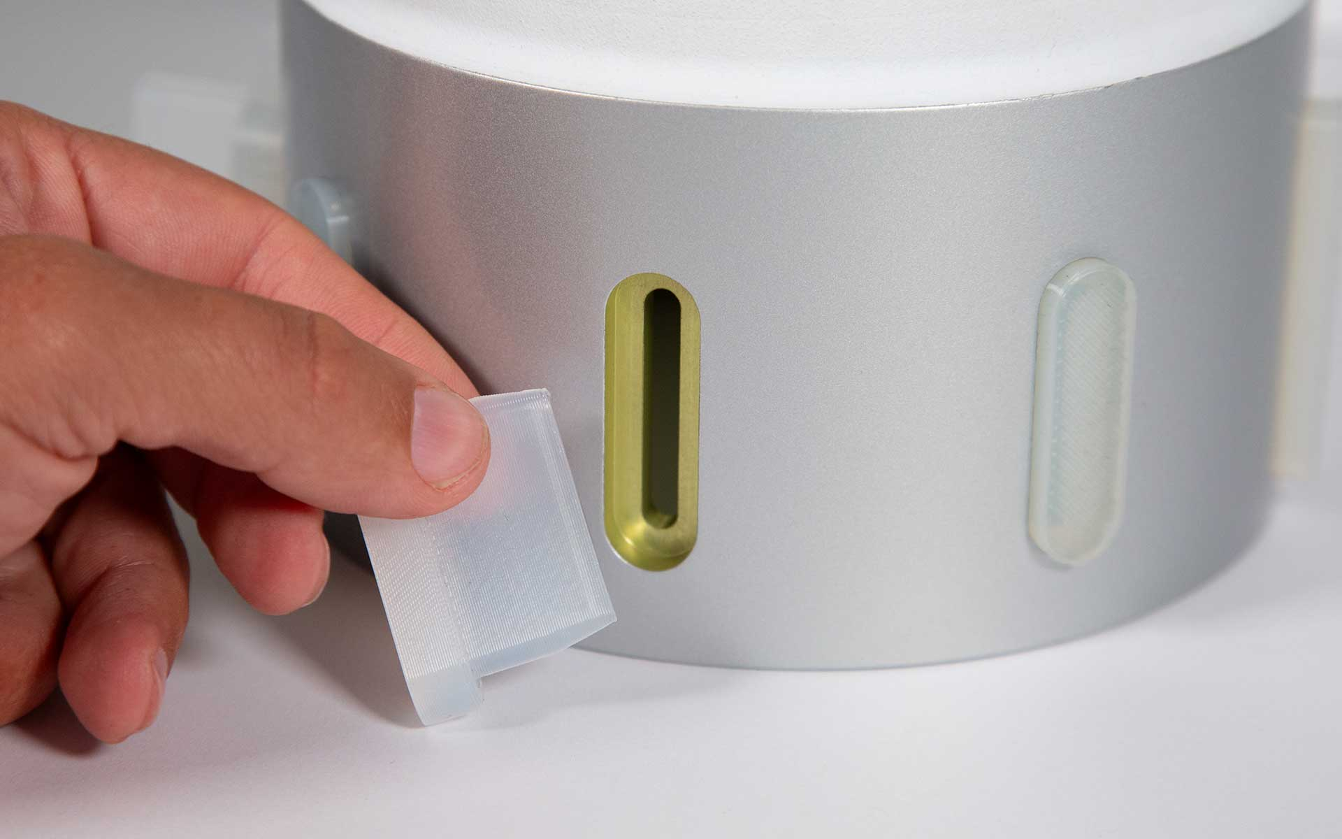 Silicone 3D printing for surface treatment - wet bath
